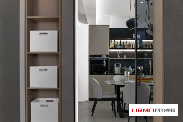 湖南麗爾曼頓家居集團,定制家具,全屋實木定制；